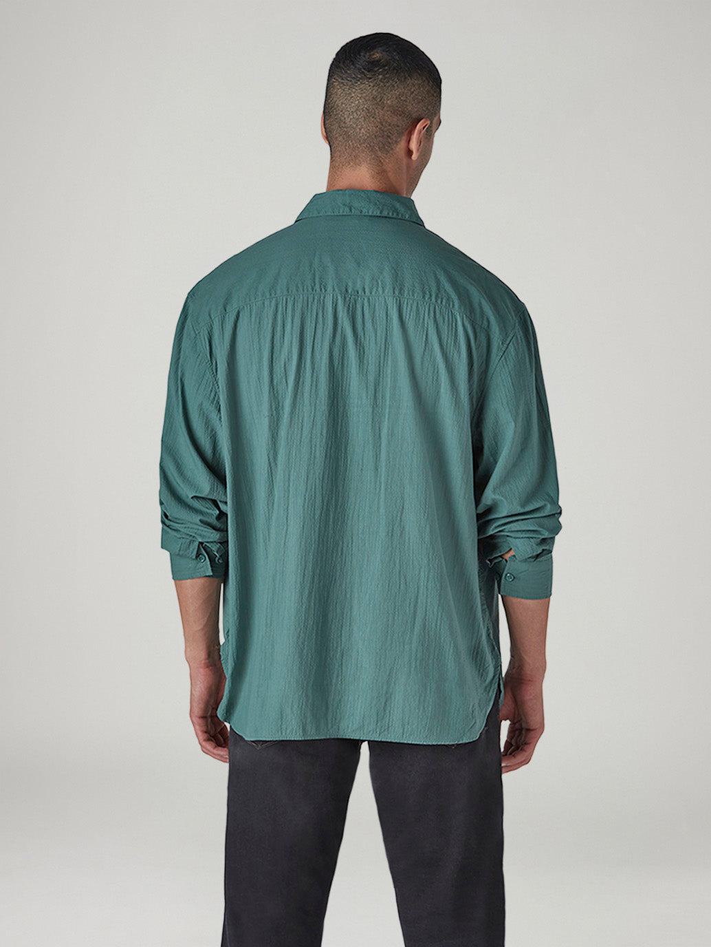 Men's Solid Slim Fit Redloop Shirt - Back View