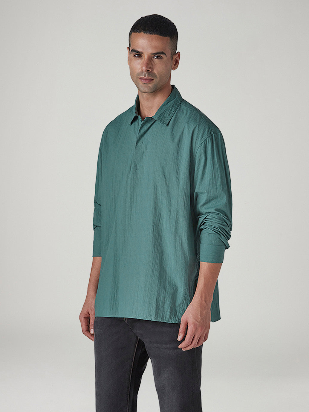 Men's Solid Slim Fit Redloop Shirt - Side View