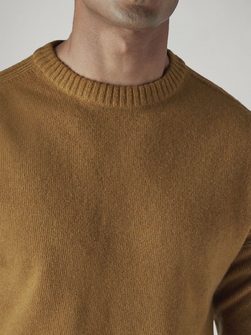 Men's Solid Relaxed Fit Redloop Sweater - 20 View