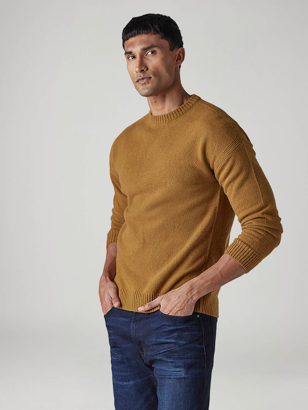 Men's Solid Relaxed Fit Redloop Sweater - 20 View