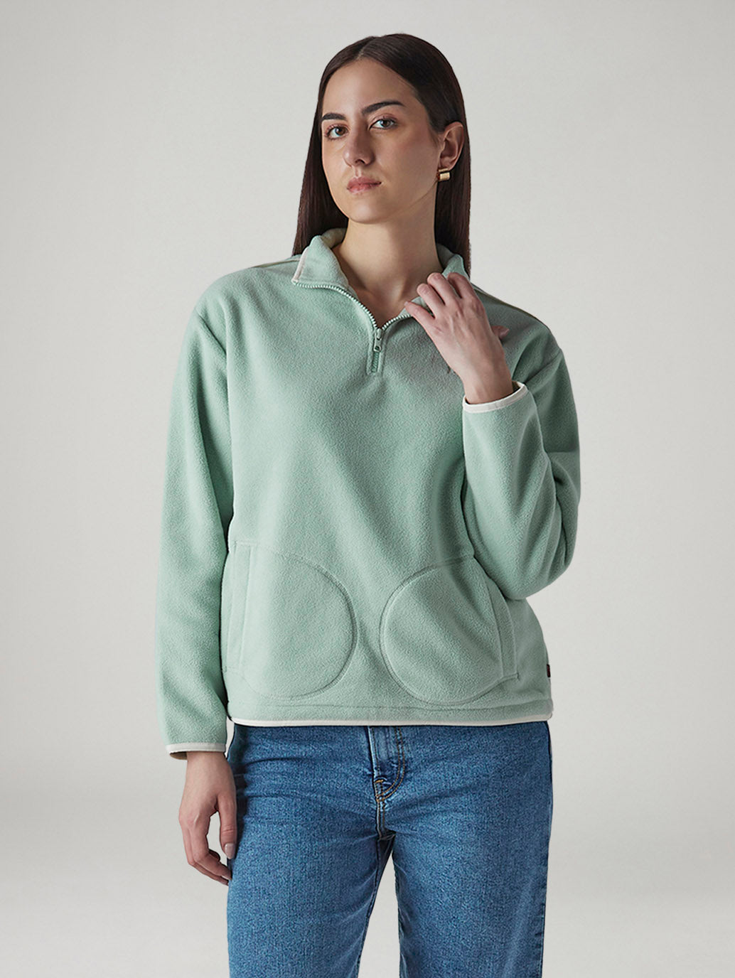 Women's Solid Relaxed Fit Sweatshirt