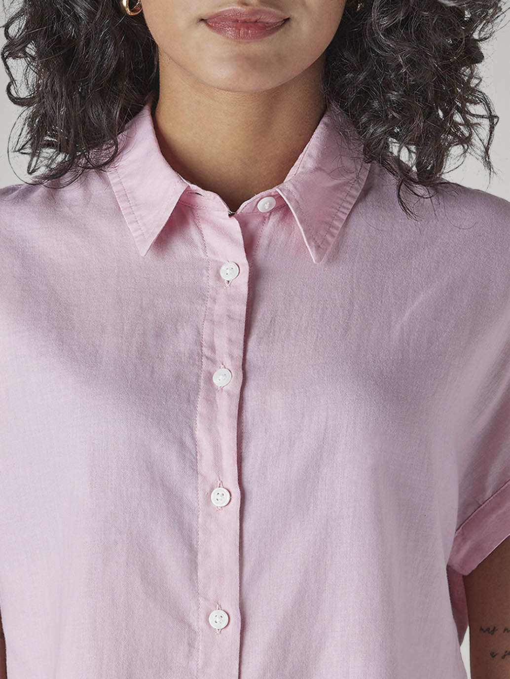 Women's Solid Regular Fit Easy Shirt - Detail View