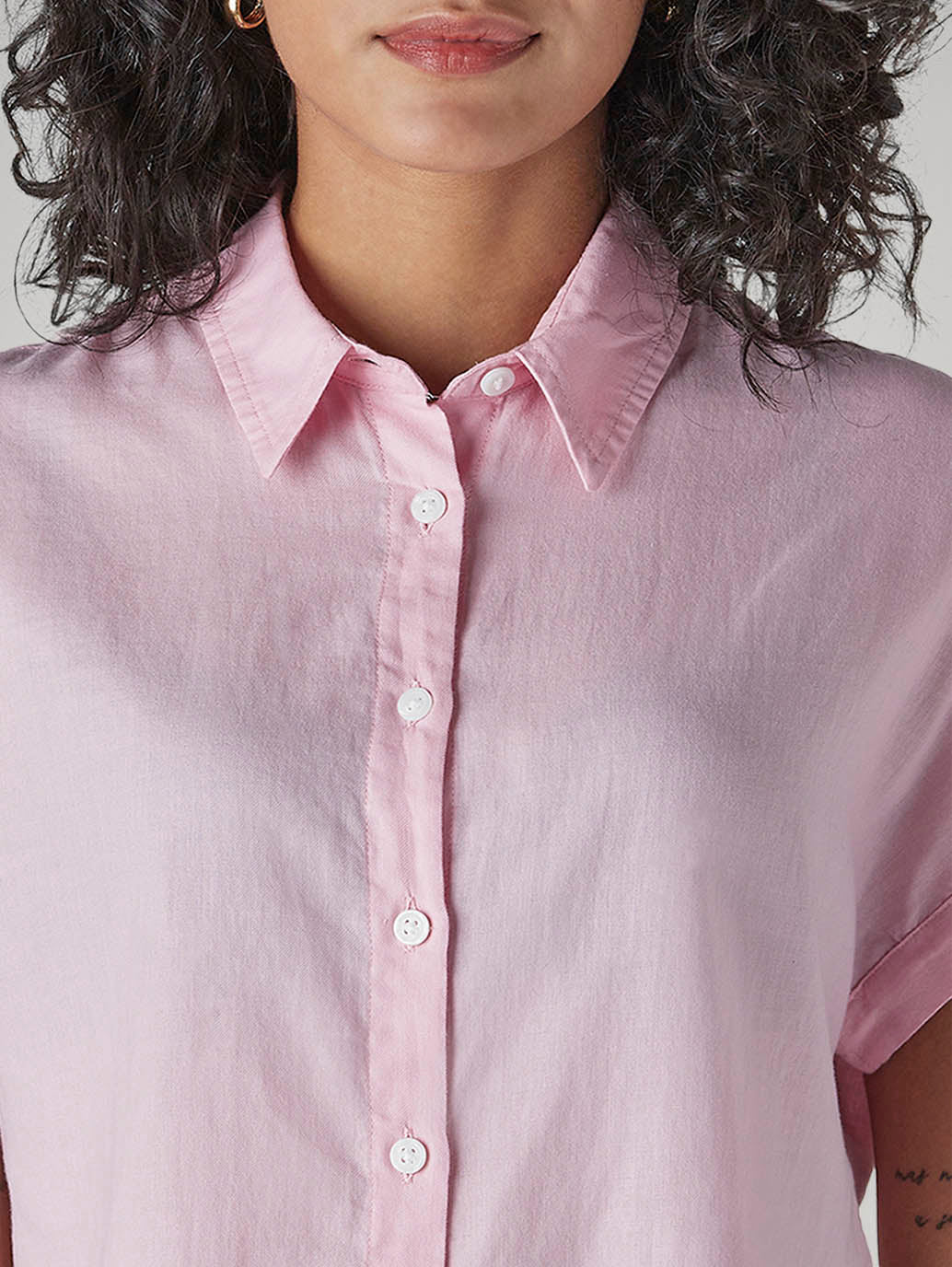 Women's Solid Regular Fit Easy Shirt - Detail View