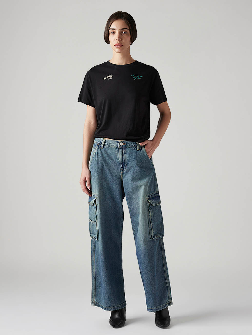 Women's Blue XL Straight Loose Fit Mid Rise Cargo Jeans - Front View