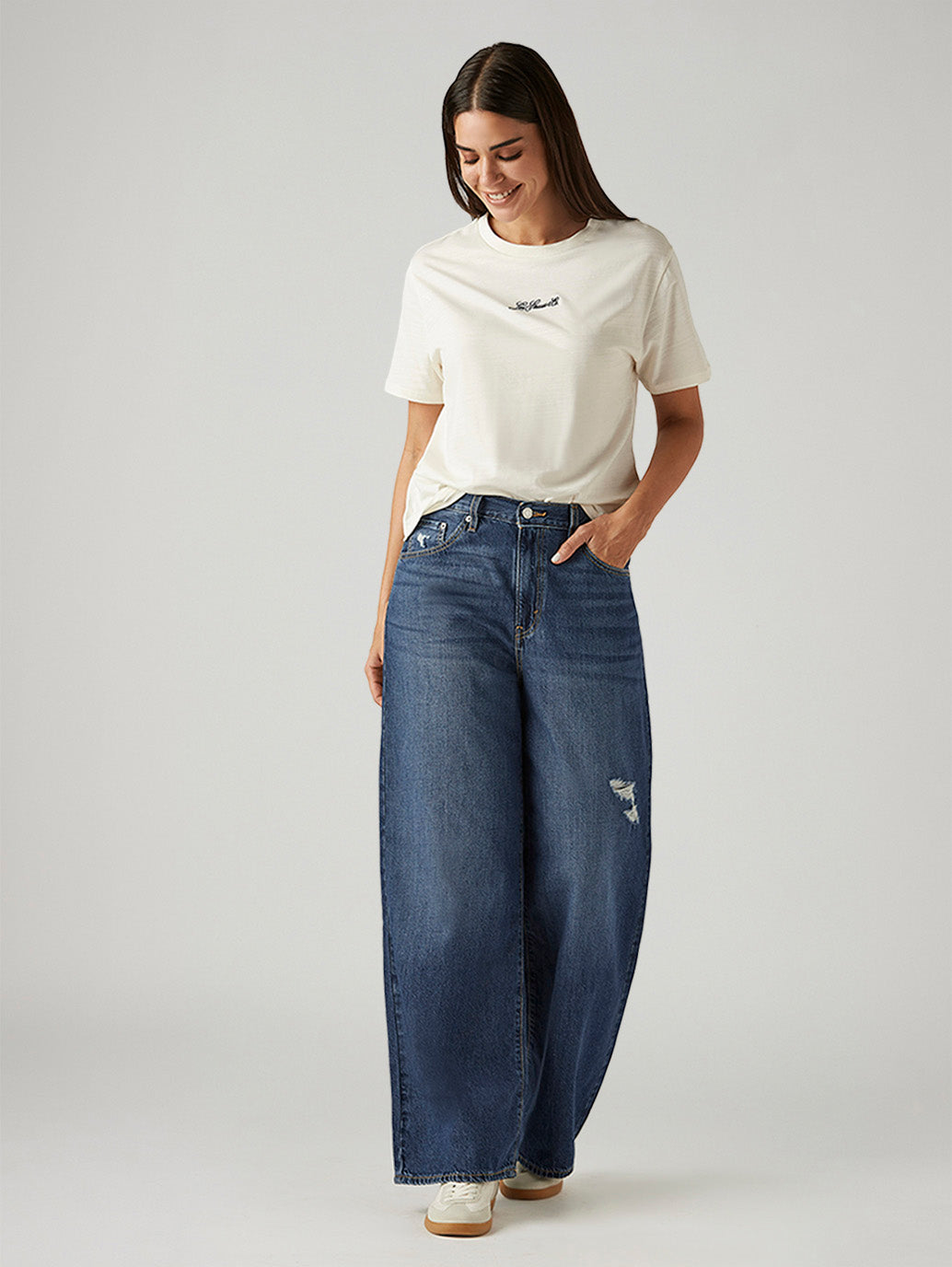 Women's Cinch Ribcage Wide Leg Fit High Rise Jeans - Styleshot View