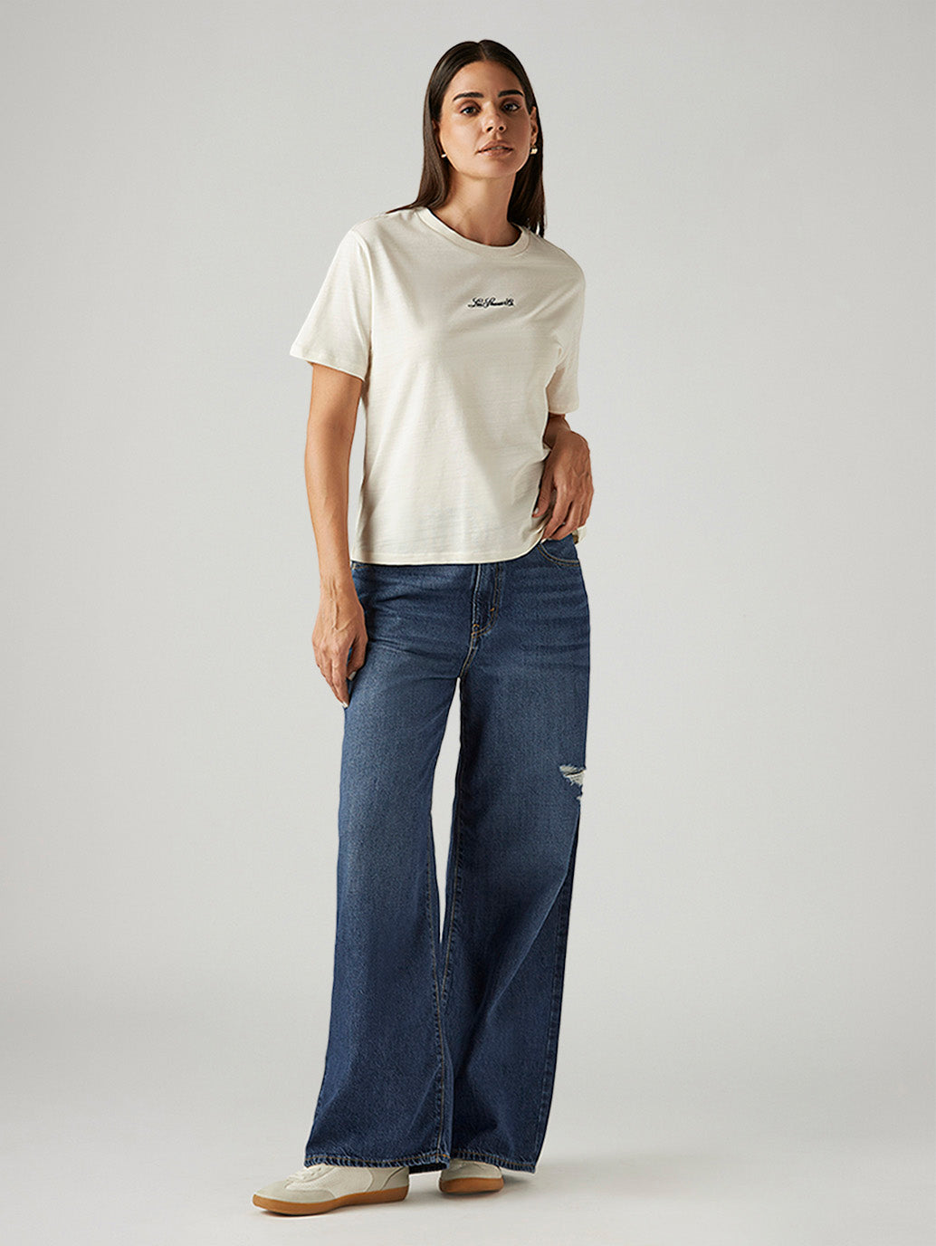 Women's Cinch Ribcage Wide Leg Fit High Rise Jeans - Front View