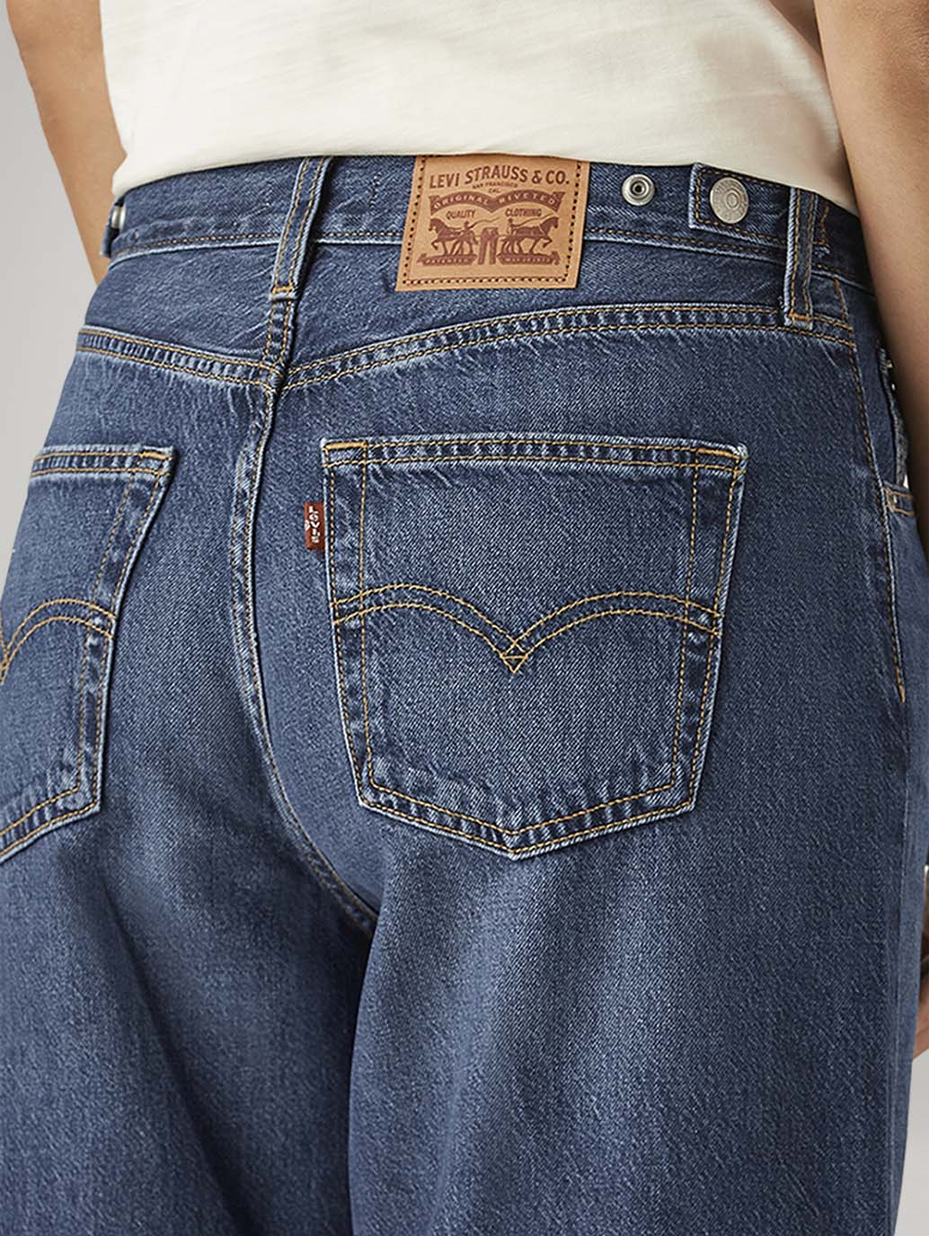 Women's Cinch Ribcage Wide Leg Fit High Rise Jeans - Detail View