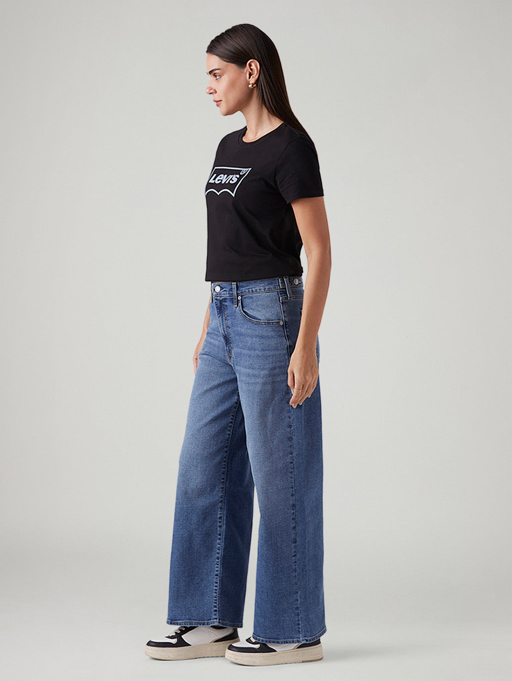 Women's Blue Wide Leg Fit Mid Rise Cinched Jeans - Side View
