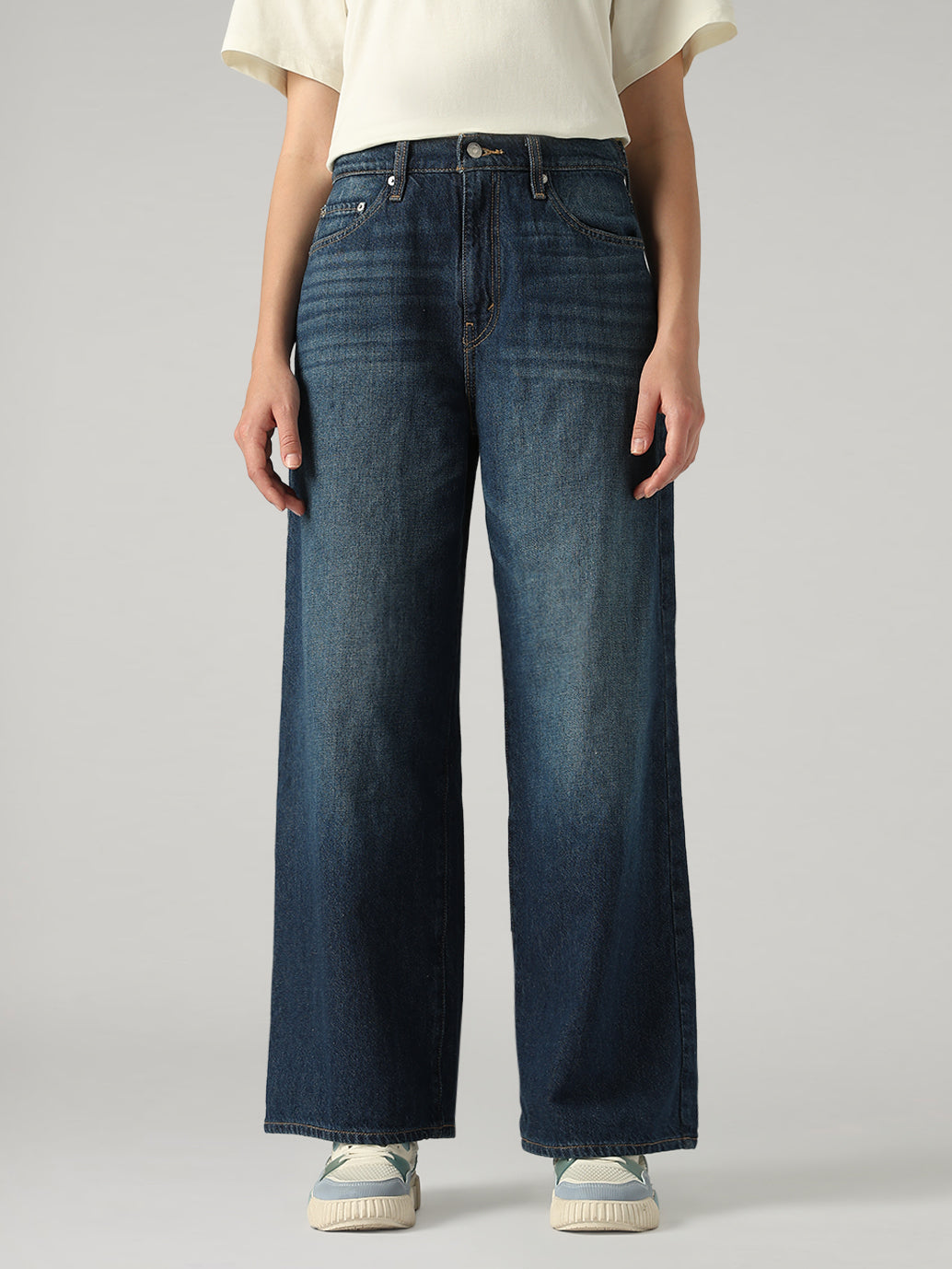 Women's Blue Wide Leg Fit High Rise Cinch Jeans - Front View