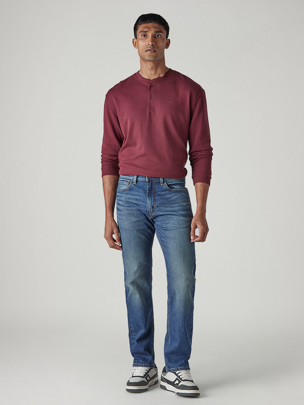 Men's 505 Tinted Dark Indigo Straight Fit Mid Rise Jeans - Front View