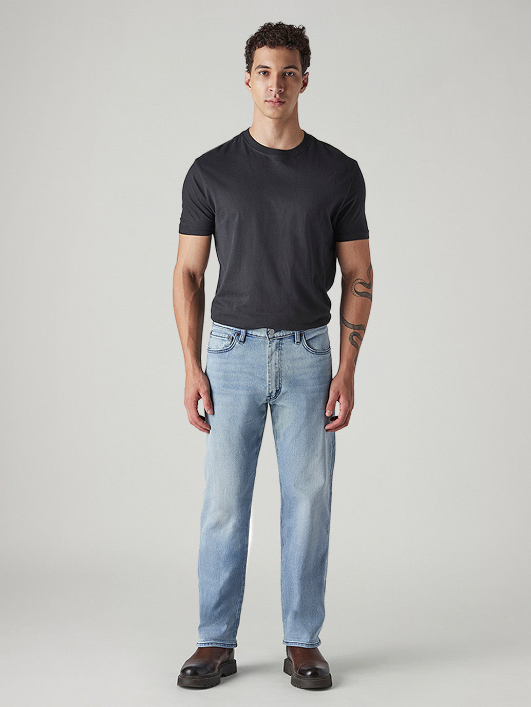 Men's 555 Light Indigo Relaxed Straight Fit Mid Rise Jeans - Front View