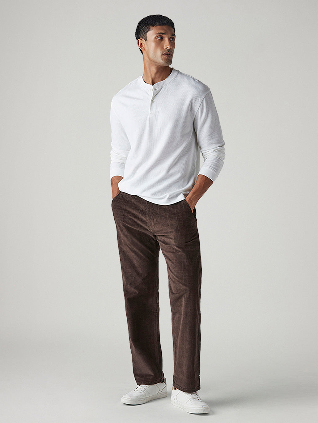 Men's 555 Brown Relaxed Straight Fit Mid Rise Corduroy Chinos