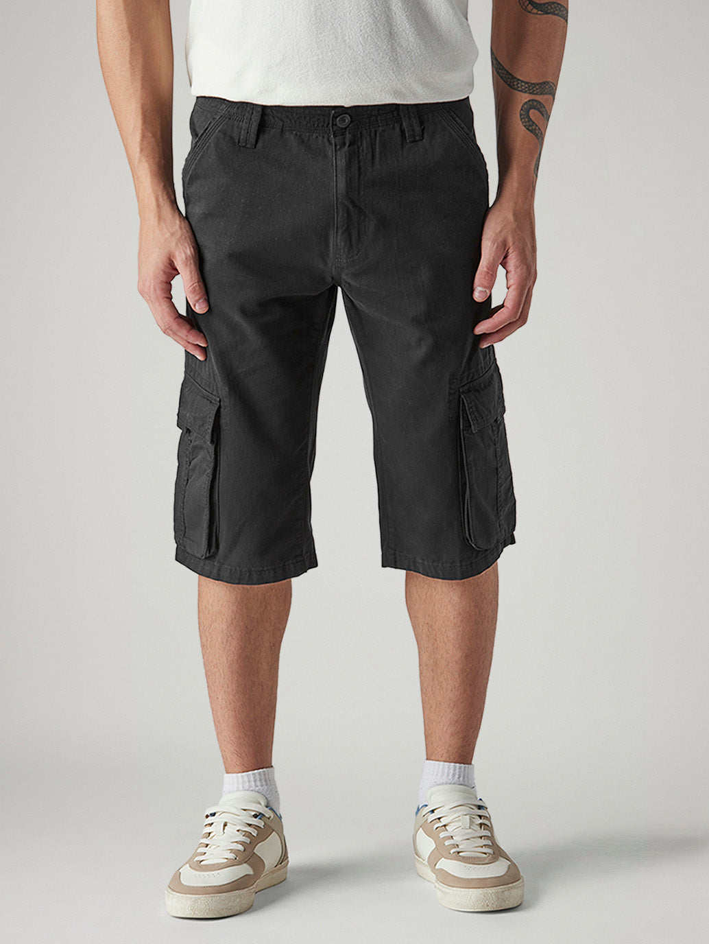 Men's 541 Black Tapered Fit Mid Rise Shorts - Front View
