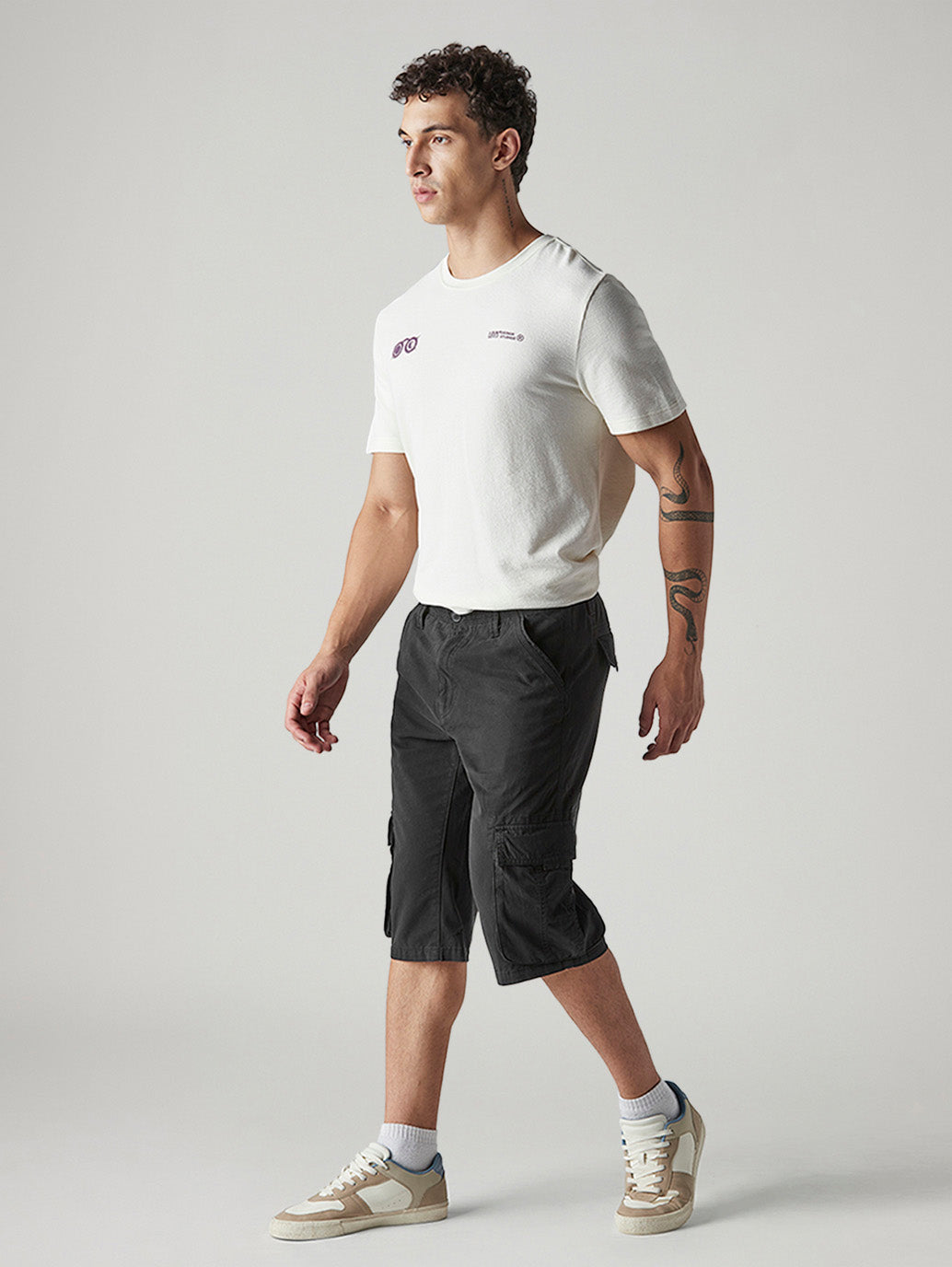 Men's 541 Black Tapered Fit Mid Rise Shorts - Side View