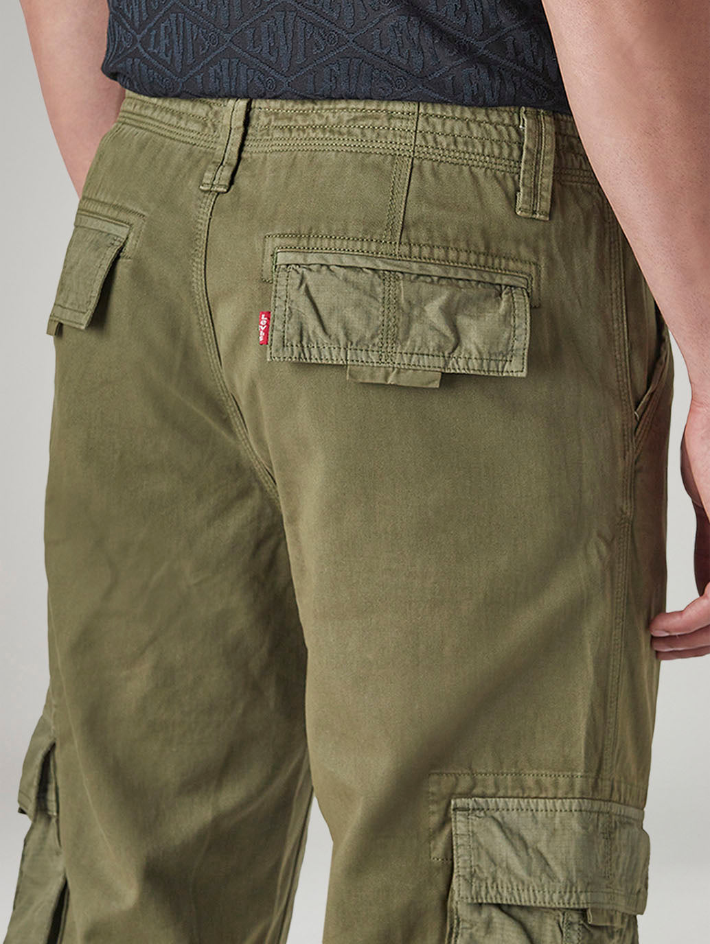 Men's 541 Athletic Tapered Fit Mid Rise Shorts - Detail View