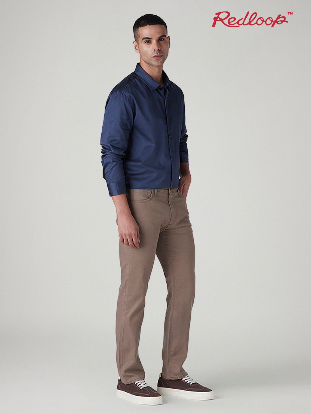Men's 513 Light Brown Slim Straight Fit Mid Rise Chinos