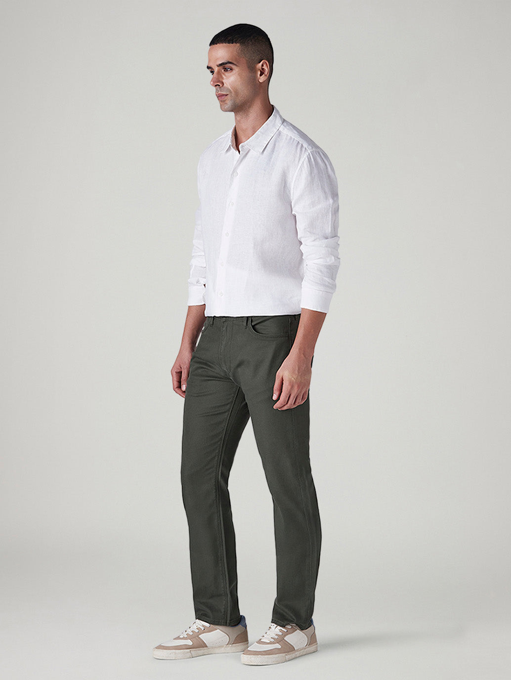 Men's 513 Olive Slim Straight Fit Mid Rise Chinos - Side View