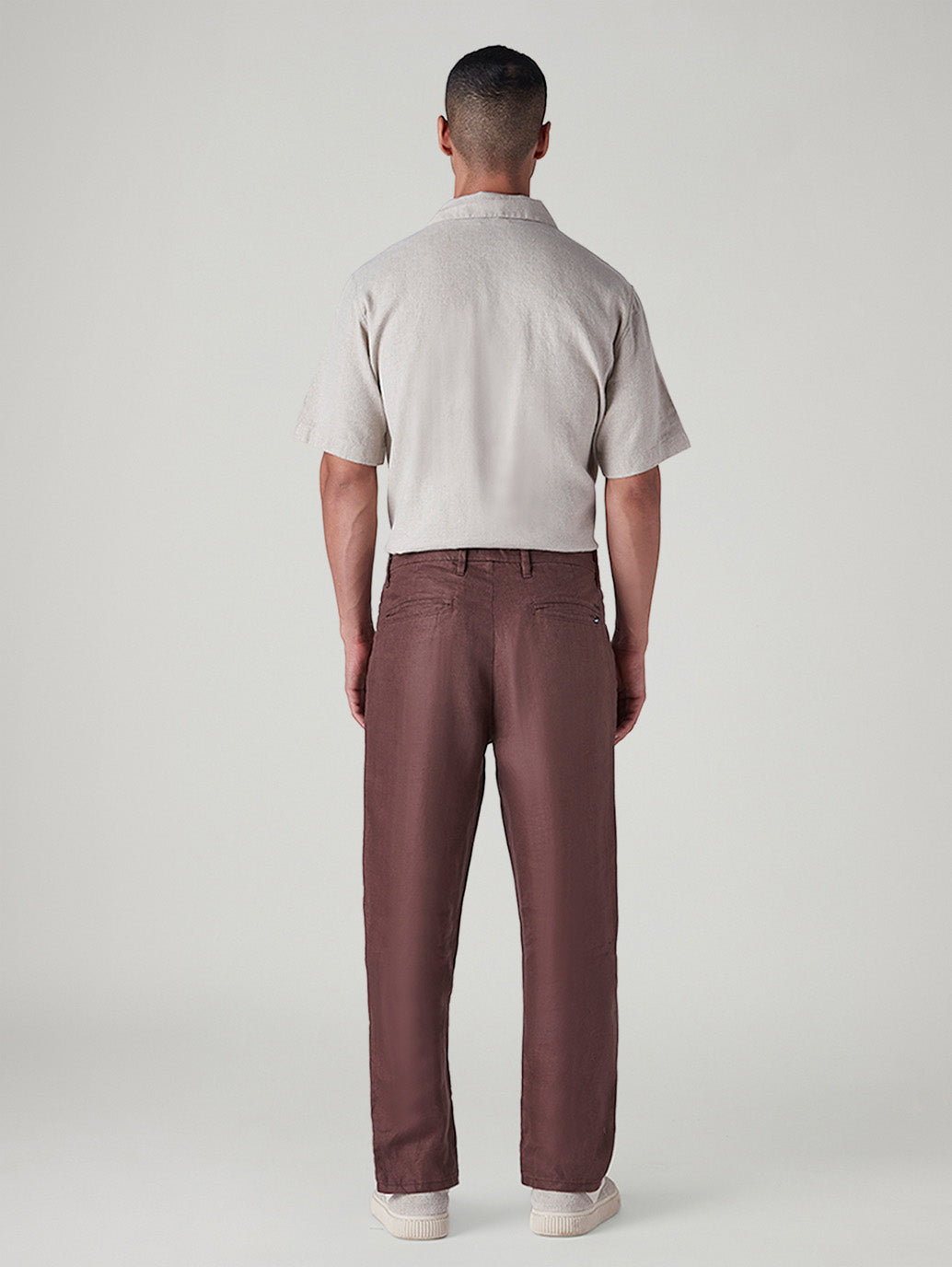 Men's Authentic Relaxed Fit Mid Rise Linen Chinos - Back View