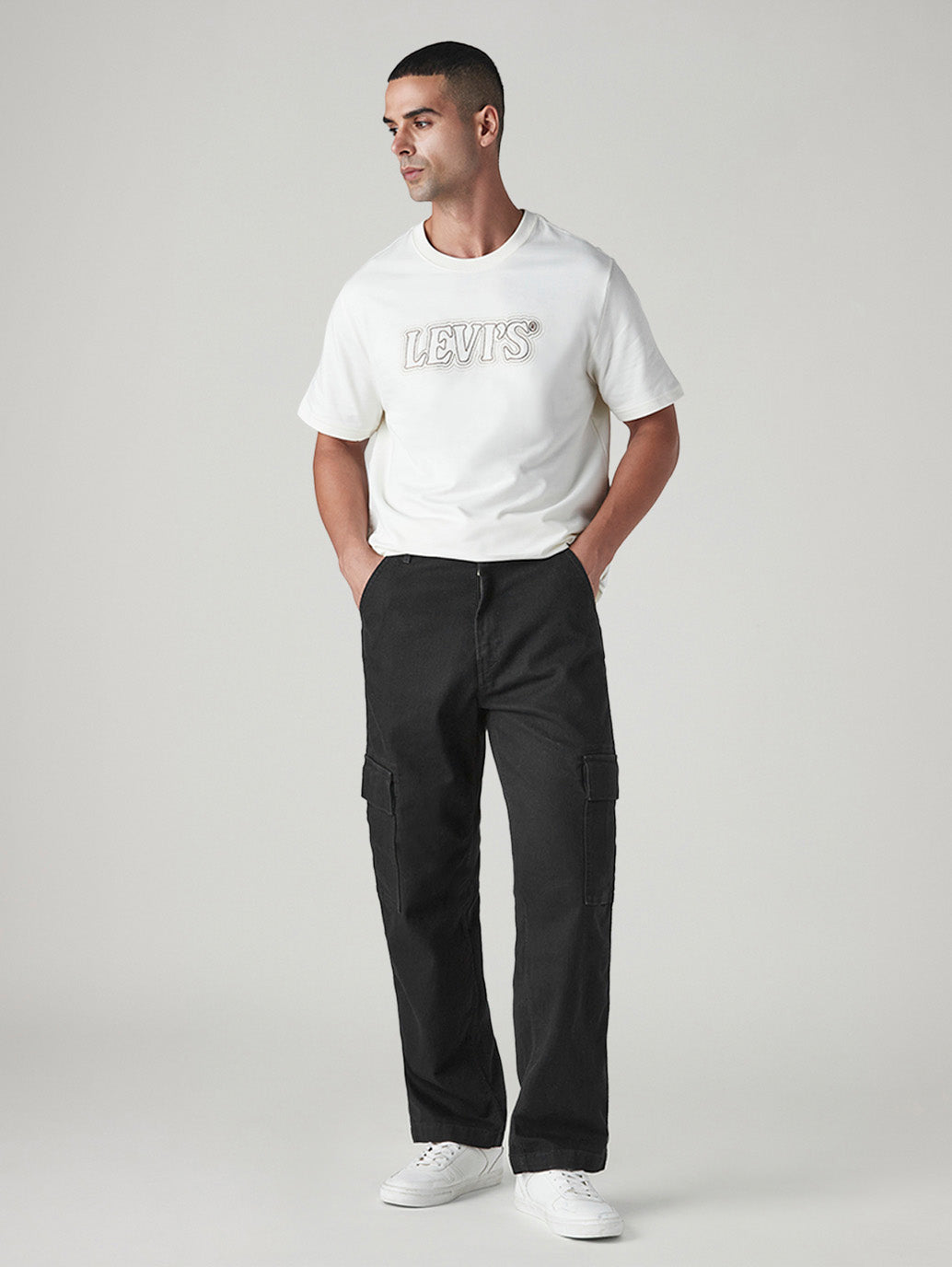Men's 568 Black Loose Fit Mid Rise Cargos