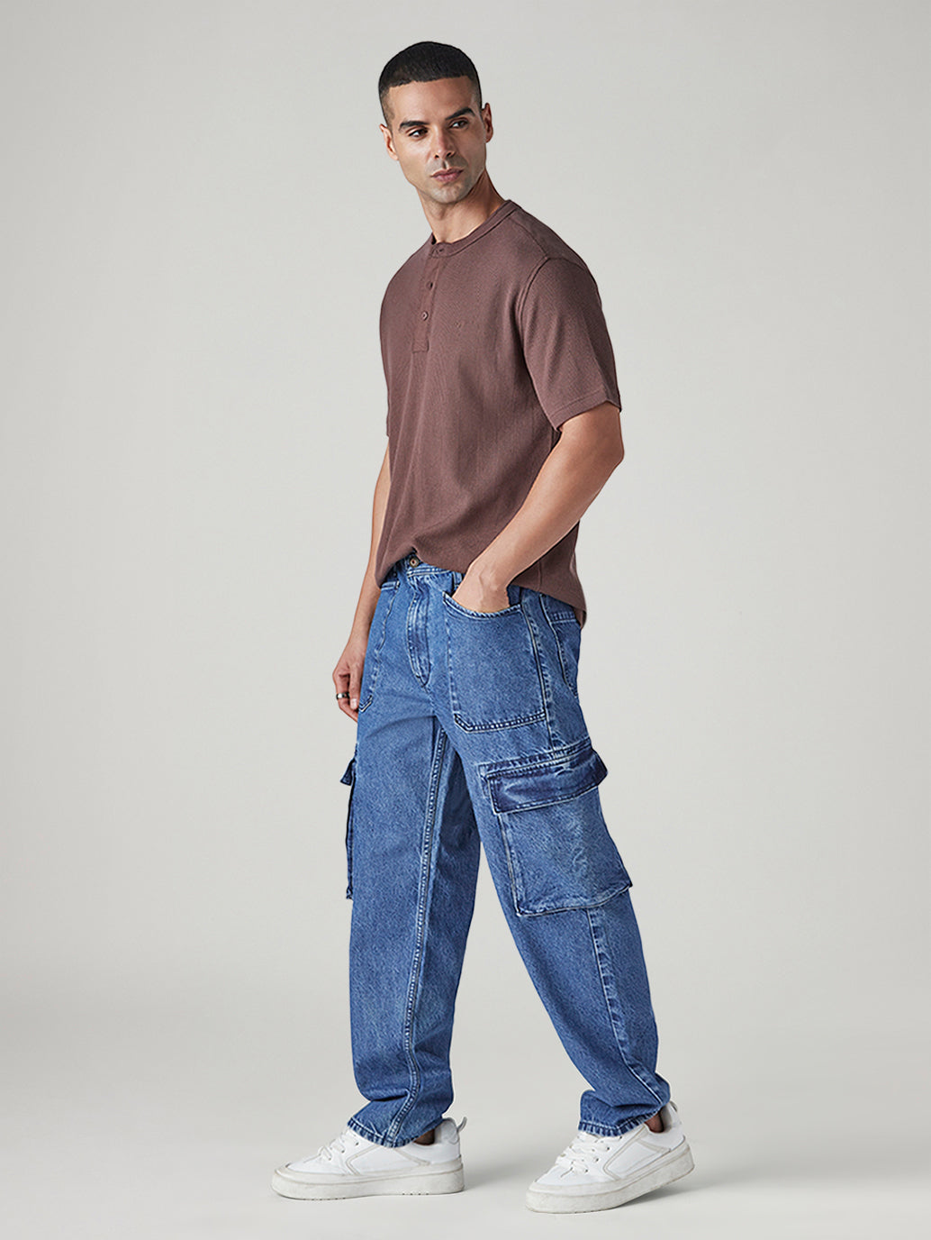 Men's 568 Blue Loose Fit Mid Rise Cargos