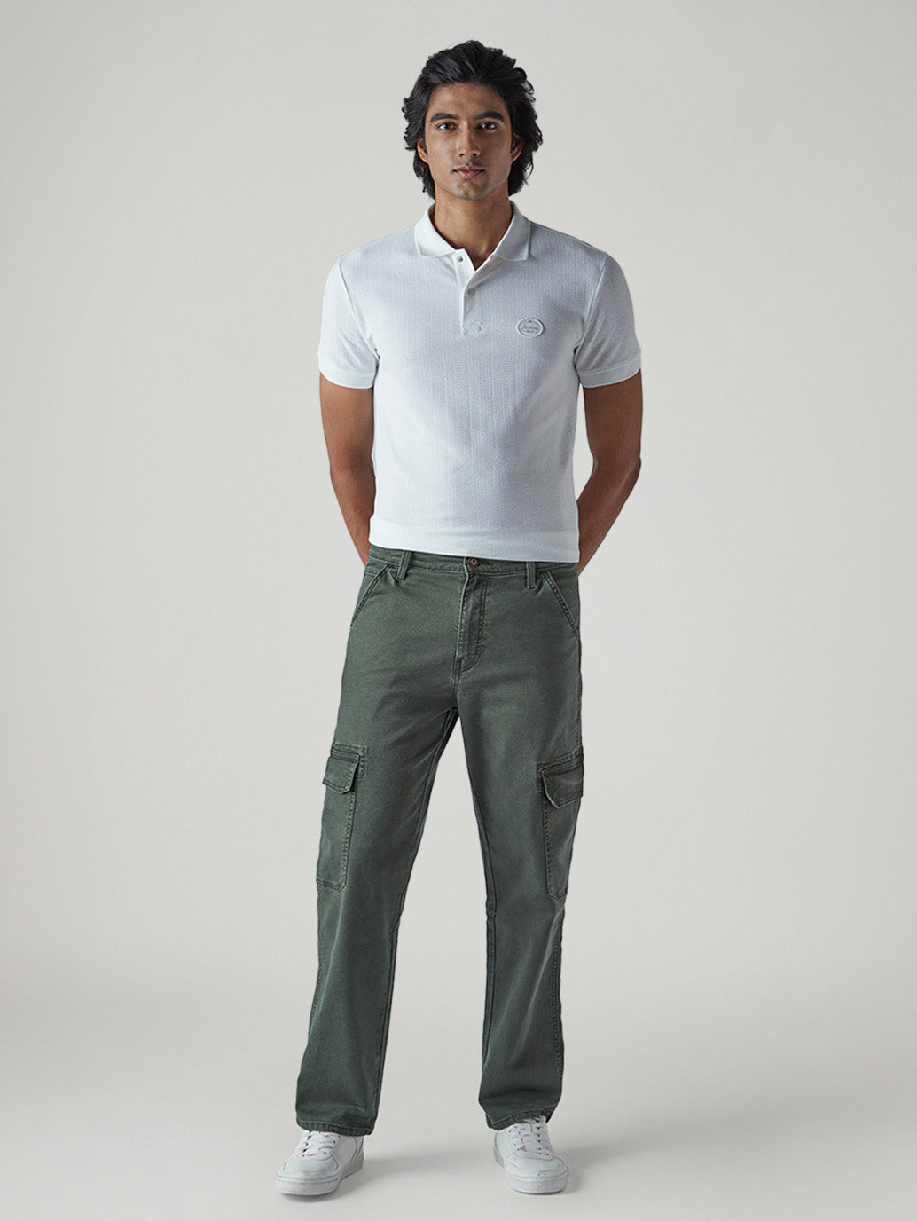 Men's 568 Dark Green Loose Fit Mid Rise Cargos - Front View