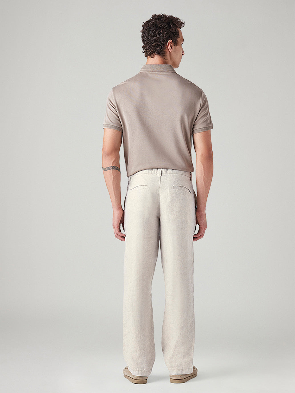 Men's Authentic Relaxed Straight Fit Mid Rise Linen Chinos - Back View