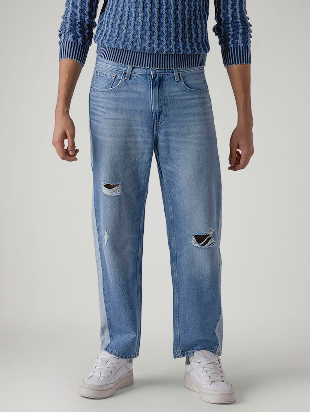 Men's 568 Light Indigo Loose Fit Mid Rise Jeans - Front View