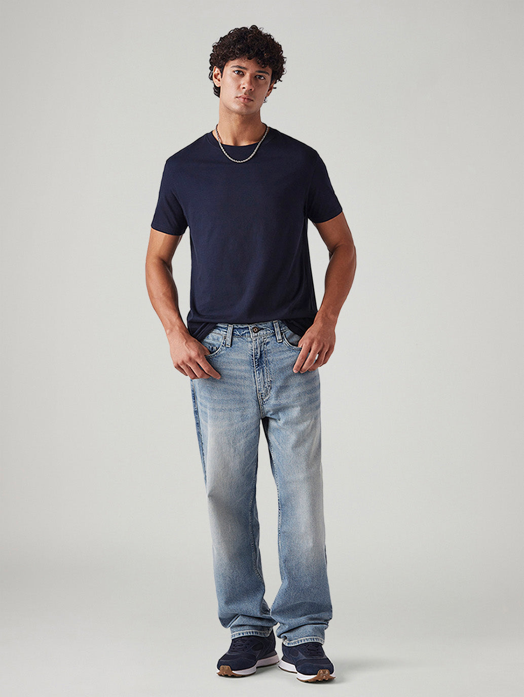 Men's 568 Light Blue Loose Fit Mid Rise Jeans