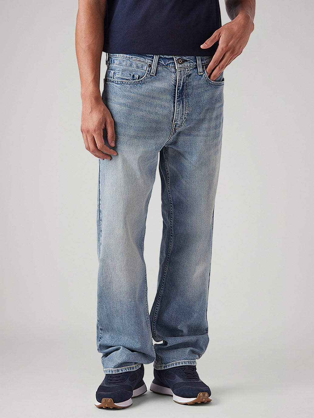 Men's 568 Light Blue Loose Fit Mid Rise Jeans - Front View