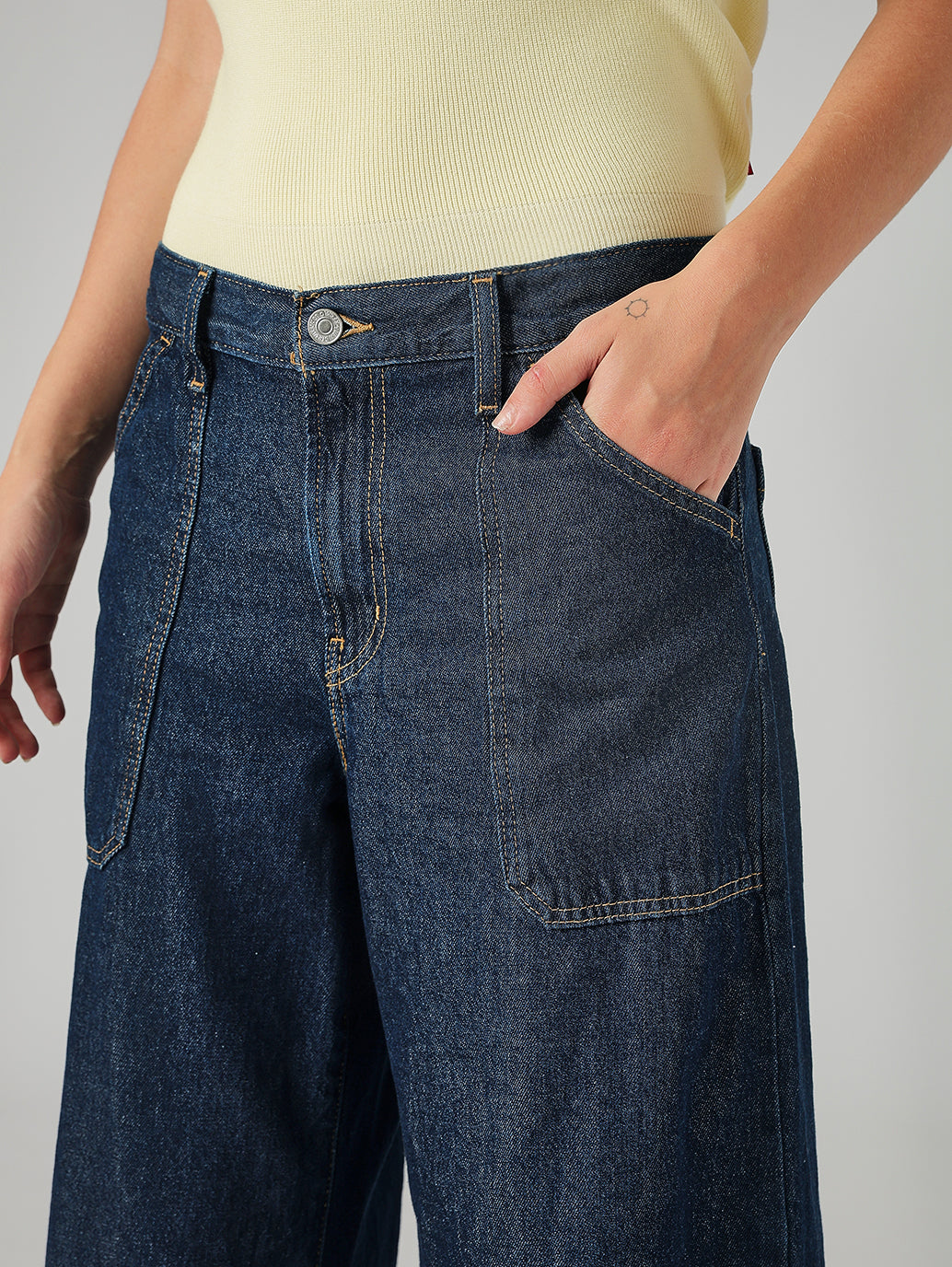Women's Dark Blue XL Straight Loose Fit Mid Rise Cargo Jeans - Detail View