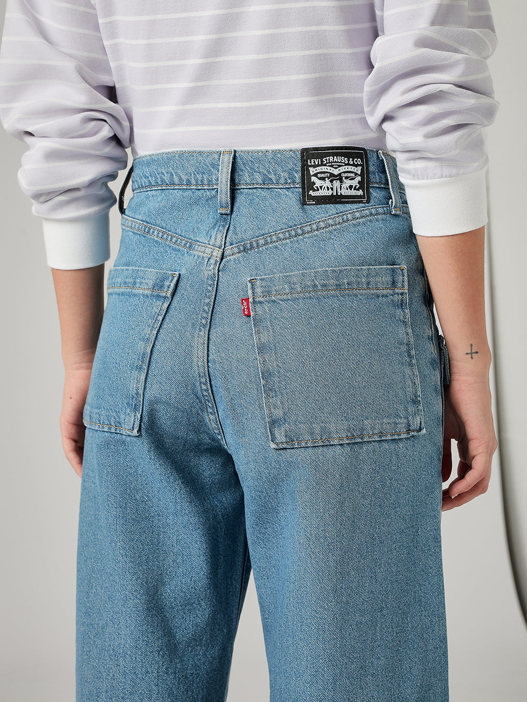 Women's Blue Loose Fit High Rise Cargo Jeans - Detail View