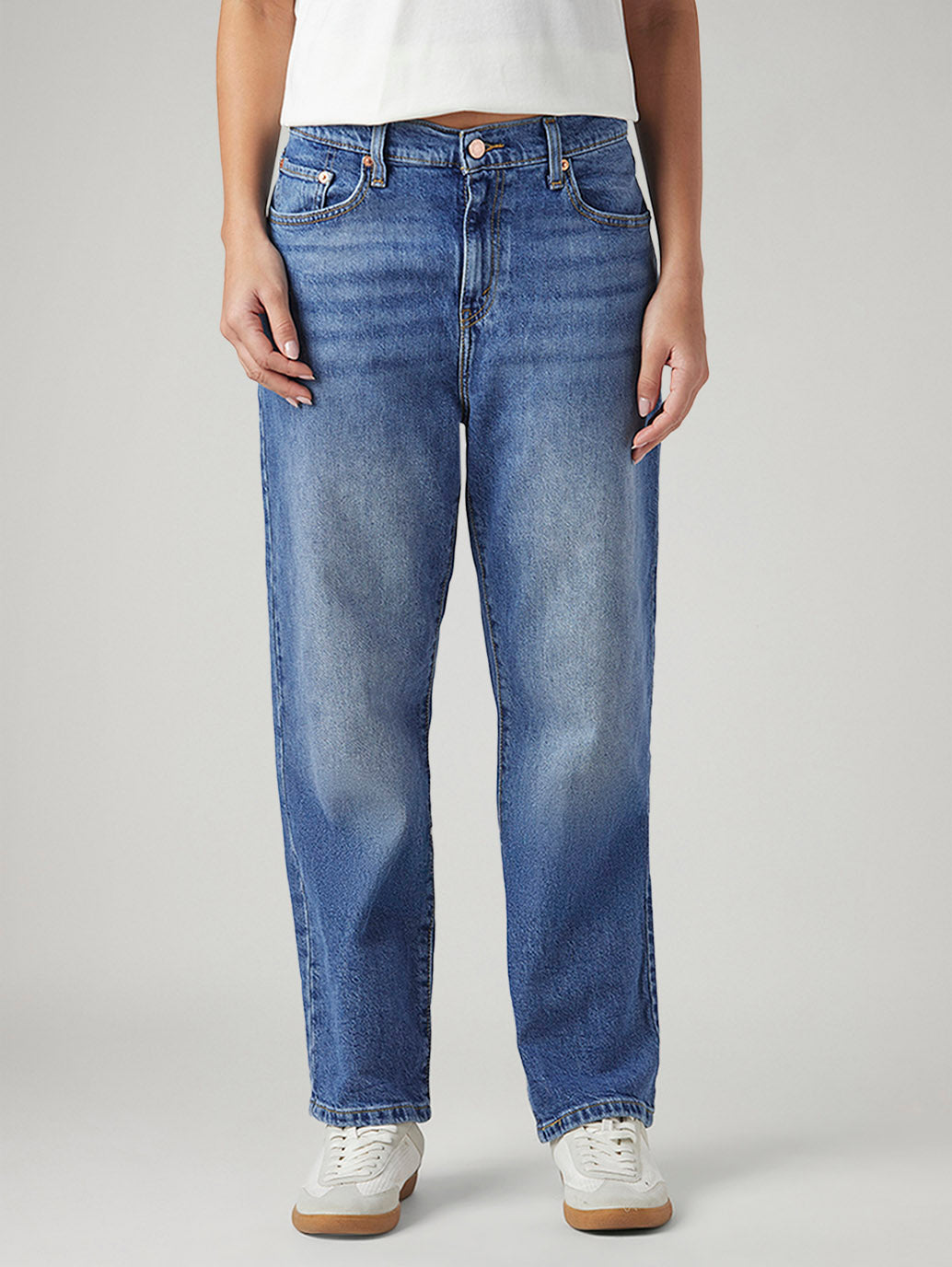 Women's Blue Loose Fit Mid Rise Easy Dad Jeans - Front View