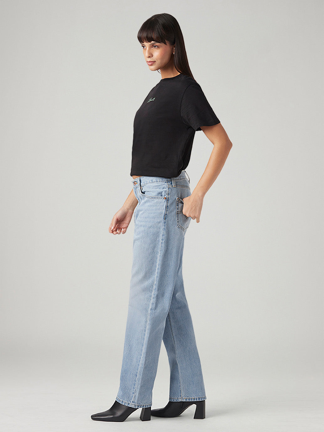 Women's Light Blue Loose Fit Mid Rise Easy Dad Jeans - Side View