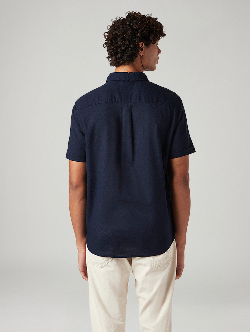 Men's Solid Slim Fit Oxford Shirt - Back View