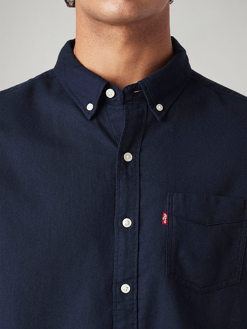 Men's Solid Slim Fit Oxford Shirt - Detail View