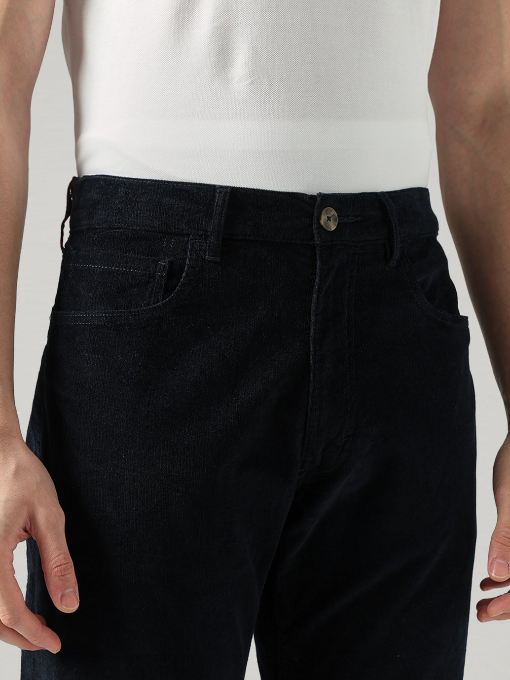 Men's 555 Black Relaxed Straight Fit Mid Rise Chinos - Detail View