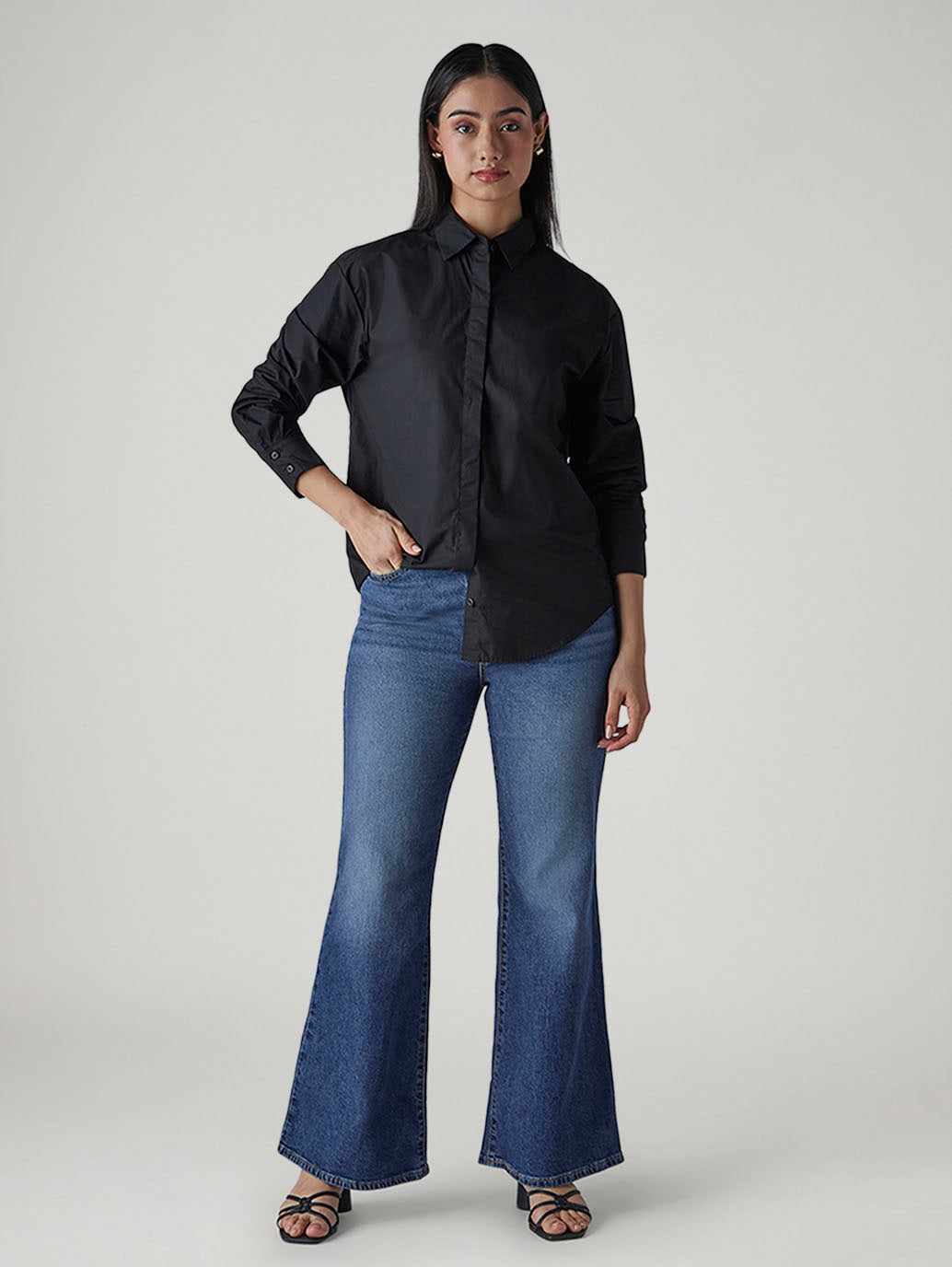 Women's Med Indigo Ribcage Flared Fit High Rise Jeans