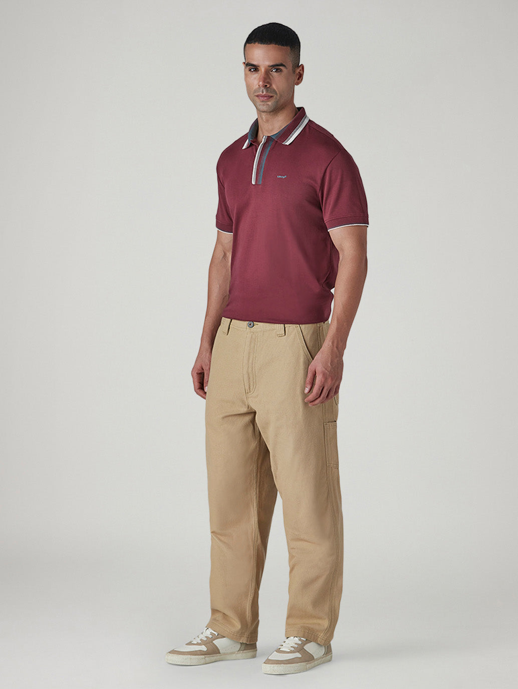 Men's 568 Beige Loose Fit Mid Rise Cargos - Side View