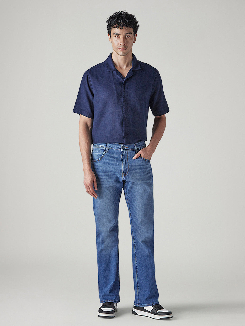 Men's 517 Light Indigo Bootcut Fit Mid Rise Redloop Jeans - Front View
