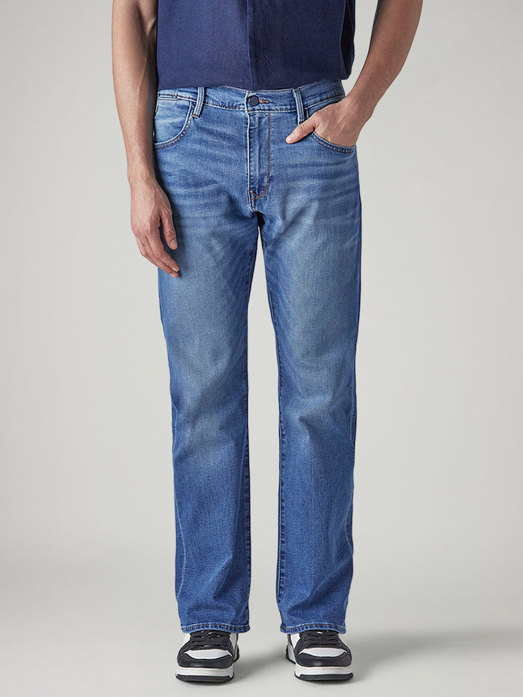 Men's 517 Light Indigo Bootcut Fit Mid Rise Redloop Jeans - Front View