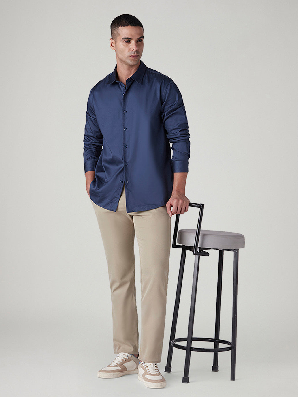 Men's 511 Beige Slim Fit Mid Rise Tech Pant Chinos - Styleshot View