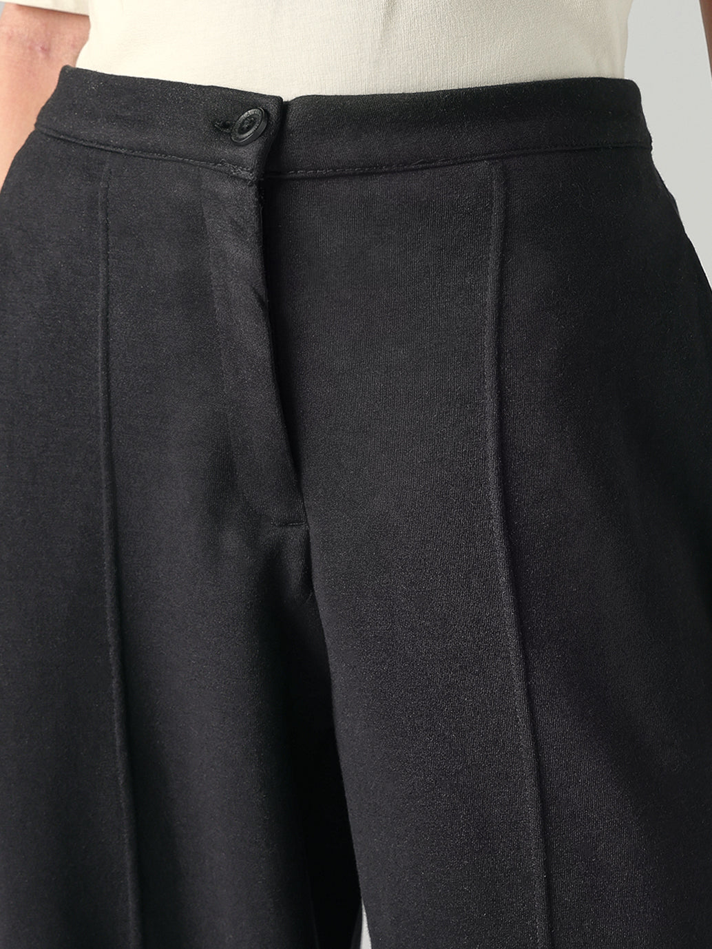 Women's 94 Black Baggy Fit Mid Rise Easy Trousers - Detailshot View