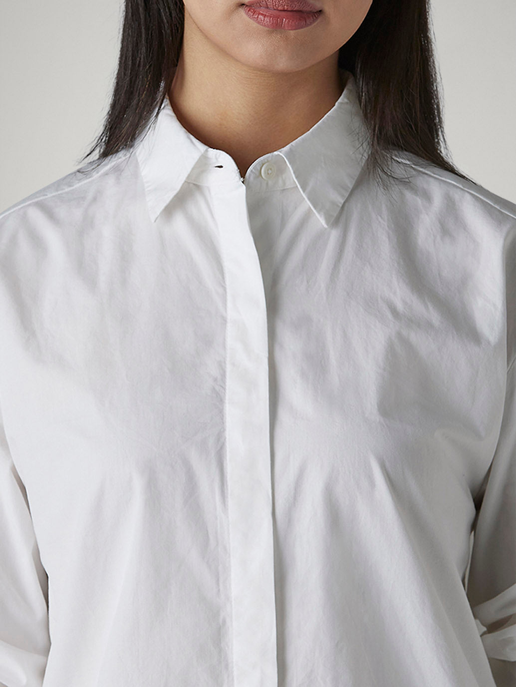 Women's Solid Relaxed Fit Fine Poplin Shirt - 20 View