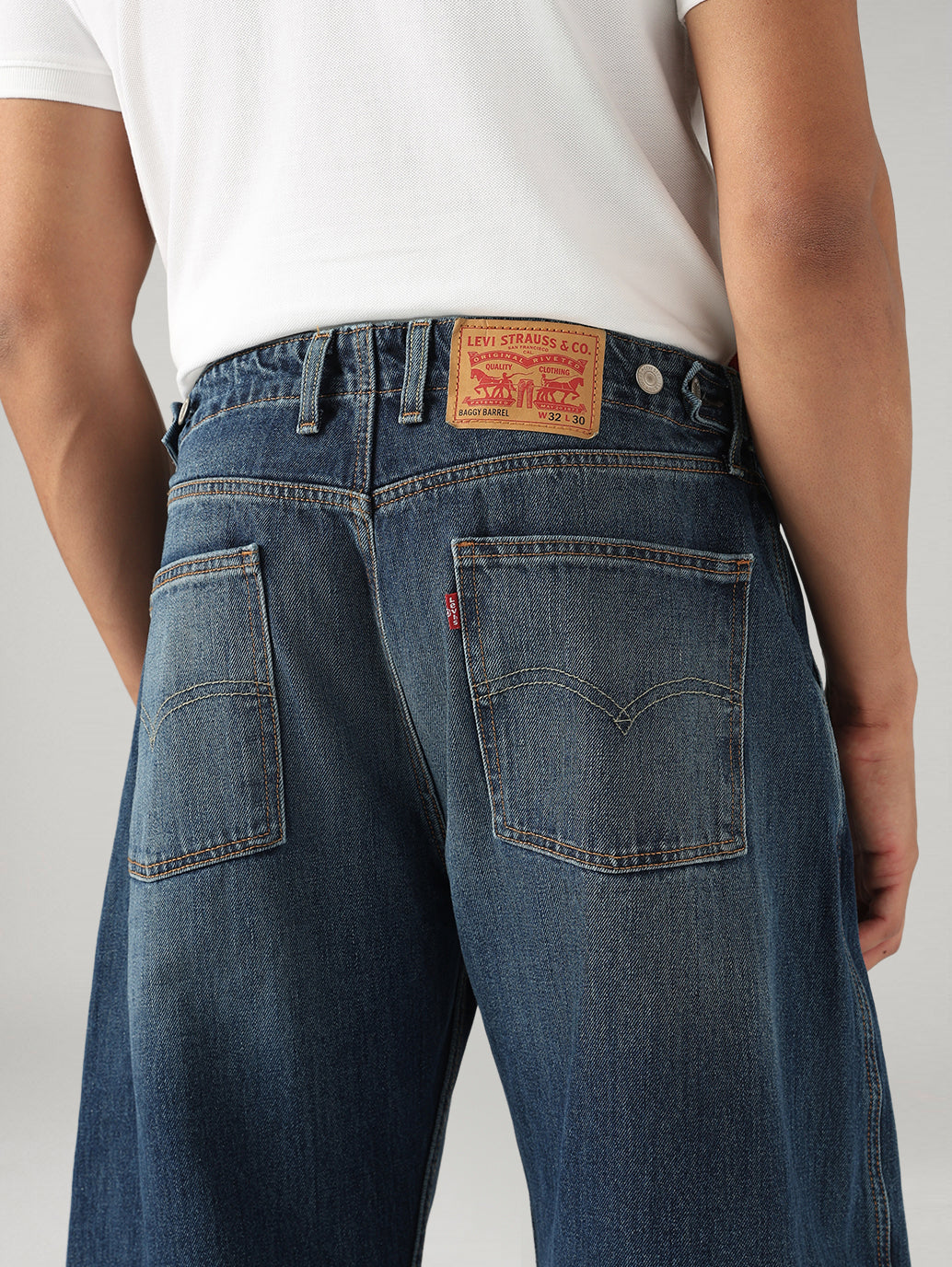 Men's Dark Blue Baggy Fit Mid Rise Cinch Jeans - 20 View
