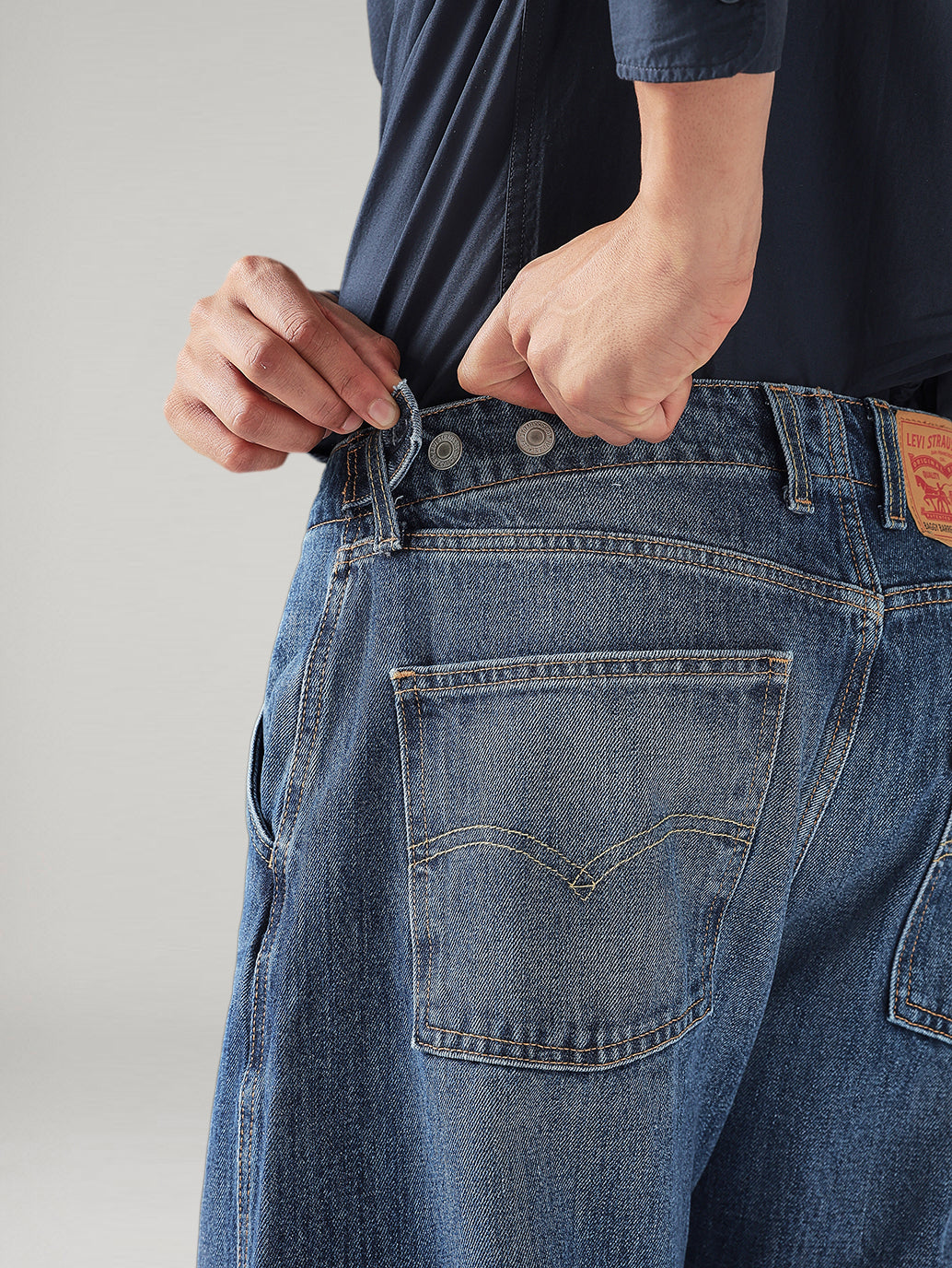 Men's Blue Baggy Fit Mid Rise Cinch Jeans - 20 View