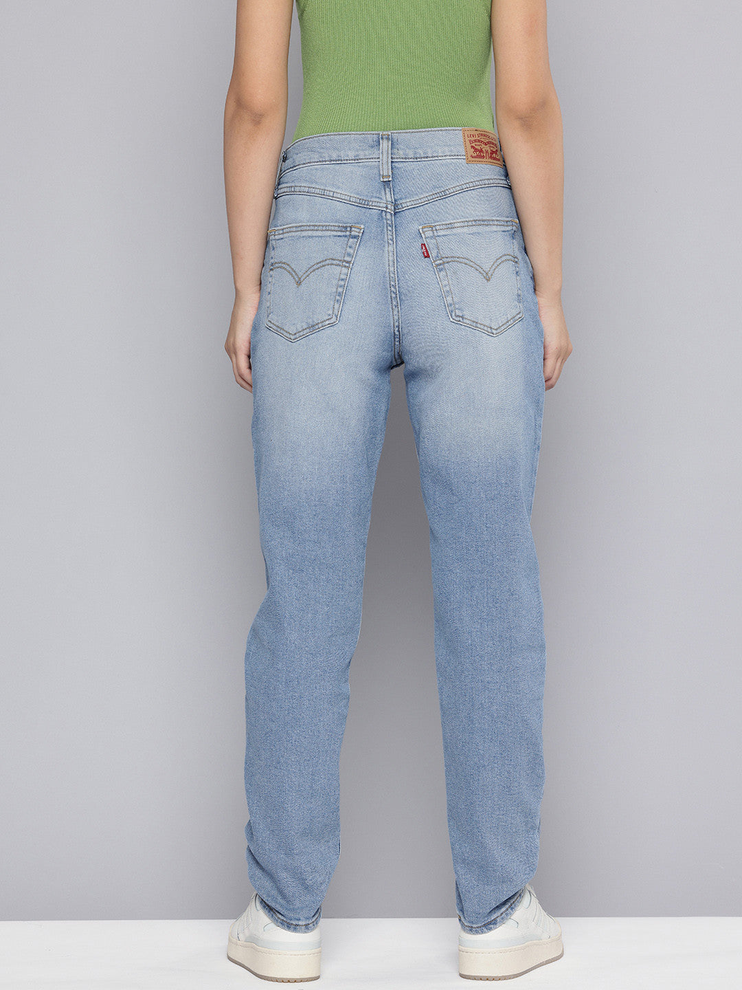 Women's 80s Mom Blue Loose Fit Mid Rise Jeans - 0467602a-82e2-4b2f-a535-038924059c5a1739531532589-Womens-Mid-Rise-Relaxed-Tapered-Fit-Blue-Jeans-7741739531532-3 View