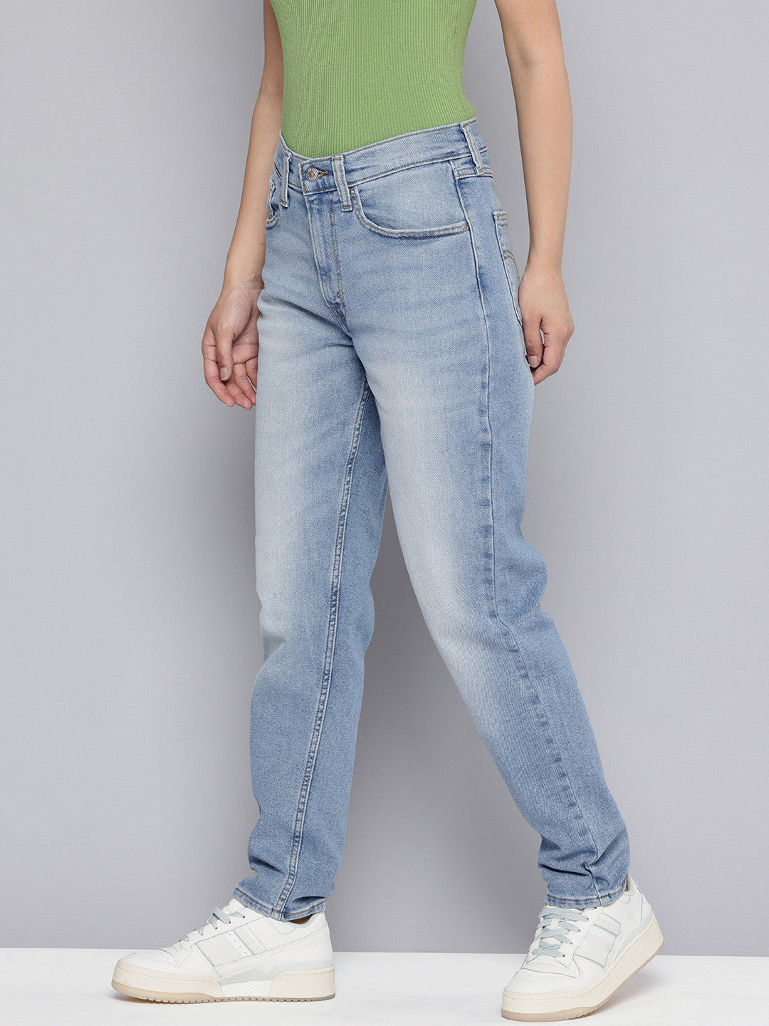 Women's 80s Mom Blue Loose Fit Mid Rise Jeans - 09ea7292-cfe0-4797-b839-f44157808bda1739531532611-Womens-Mid-Rise-Relaxed-Tapered-Fit-Blue-Jeans-7741739531532-2 View