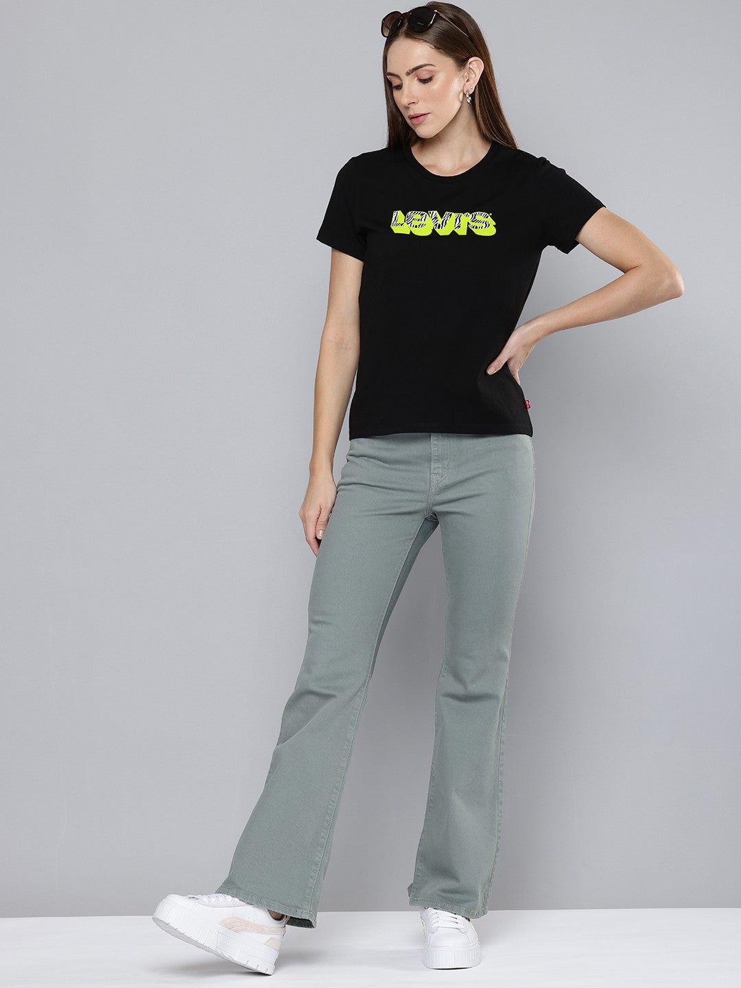 Women's 726 Grey Flared Fit Mid Rise Jeans - 0e9a1b46-6a15-4fbf-b94f-29a7680babc01715857441987-Levis-Women-Jeans-6021715857441519-4 View