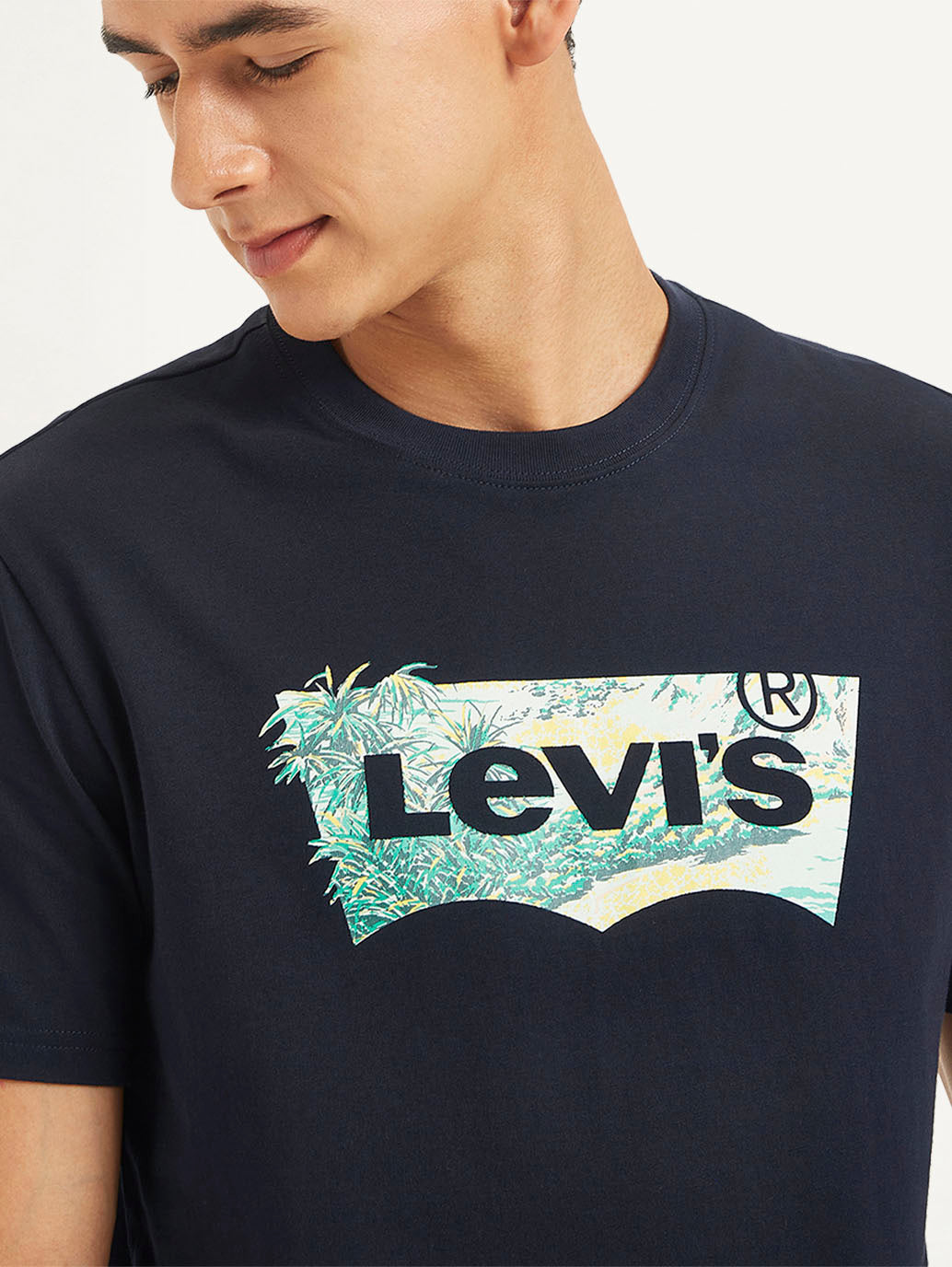 Men s Brand Logo Slim Fit T Shirt Levis India Store