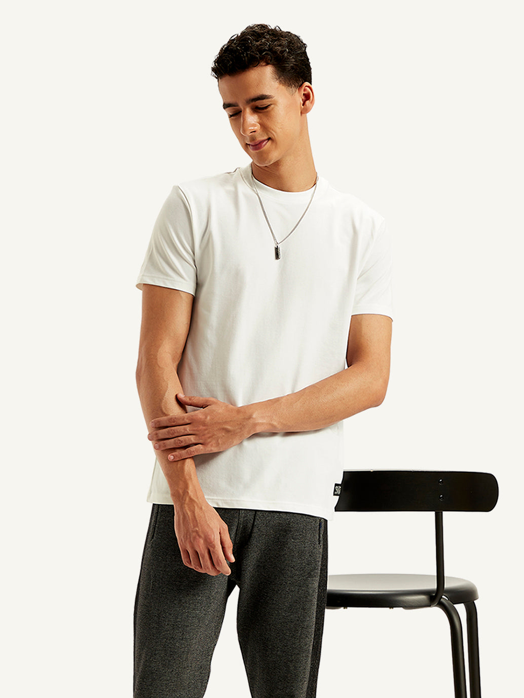 Men's Solid Regular Fit T-Shirt